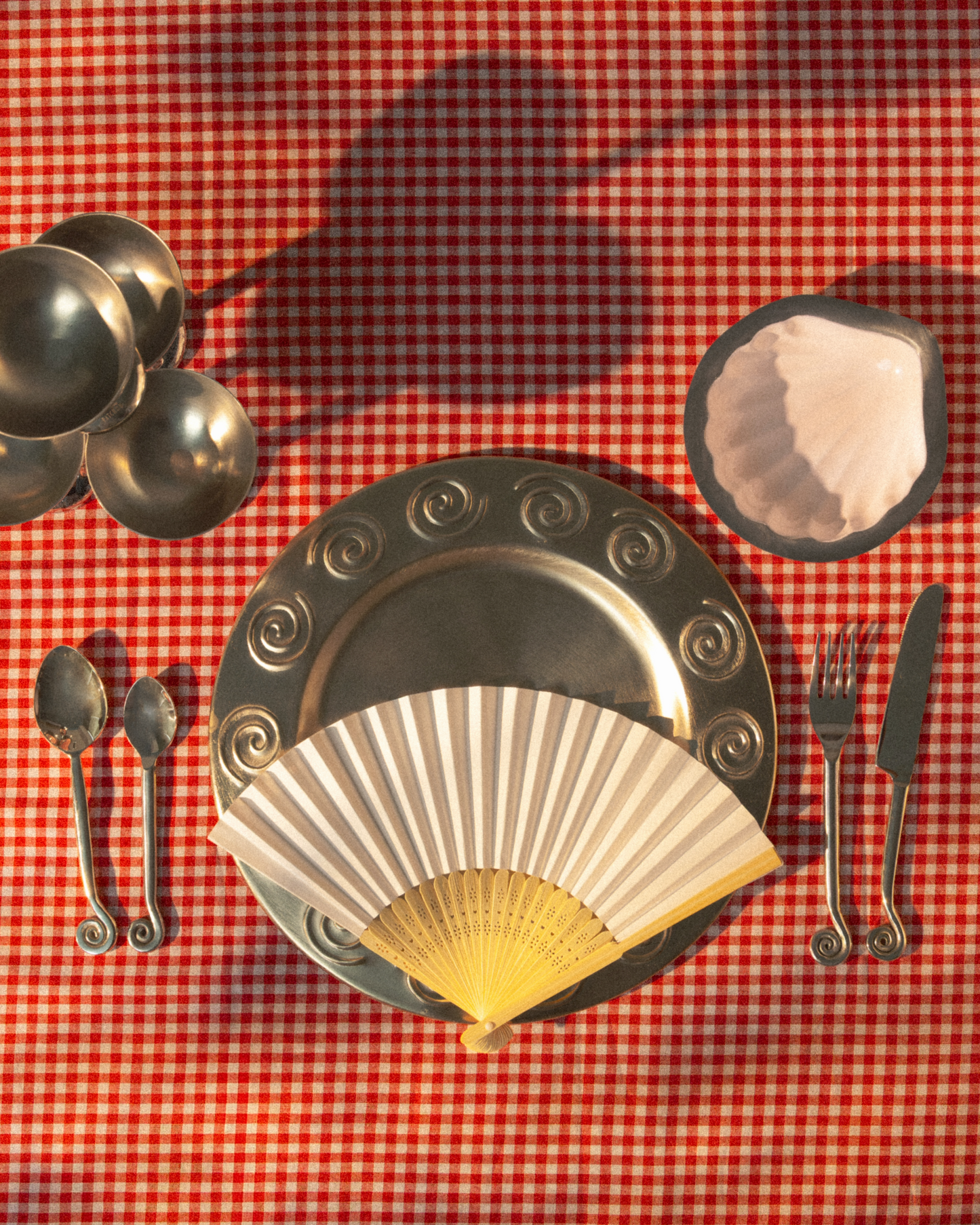 Carousel Charger Plate